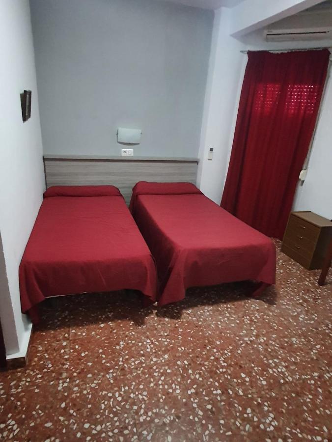 Pension Los Angeles Ла-Пуэбла-де-Касалья Экстерьер фото